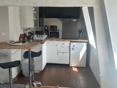 APPARTEMENT T2 A LOUER - LA MADELEINE - 46.25 m2 - 750 &euro; charges comprises par mois