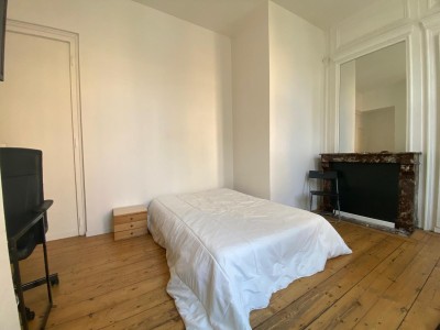 COLOCATION A LOUER - LILLE - 13.76 m2 - 650 &euro; charges comprises par mois