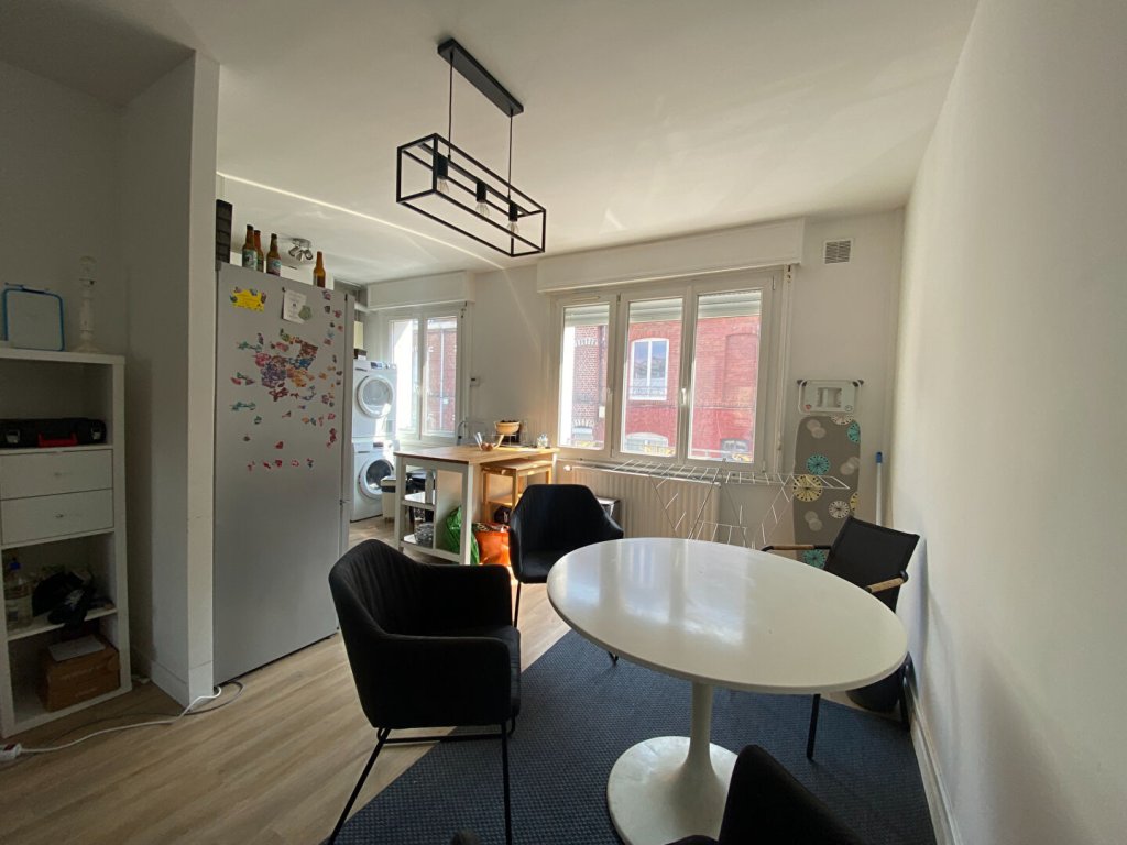COLOCATION A LOUER - LILLE - 12 m2 - 470 &euro; charges comprises par mois