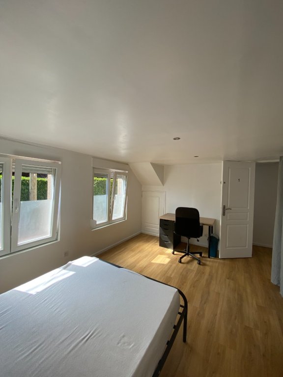 CHAMBRE 1 A LOUER - VILLENEUVE D ASCQ - 24 m2 - 550 &euro; charges comprises par mois