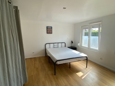 CHAMBRE 1 A LOUER - VILLENEUVE D ASCQ - 24 m2 - 550 € charges comprises par mois