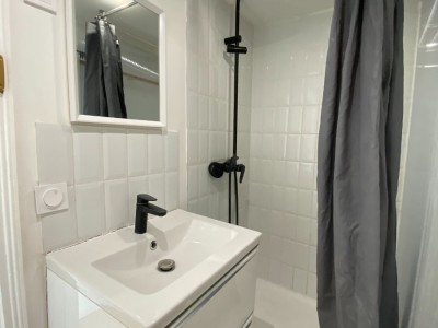 CHAMBRE 1 A LOUER - VILLENEUVE D ASCQ - 24 m2 - 550 € charges comprises par mois