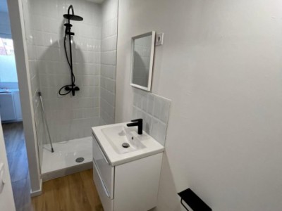 CHAMBRE 1 A LOUER - VILLENEUVE D ASCQ - 24 m2 - 550 € charges comprises par mois