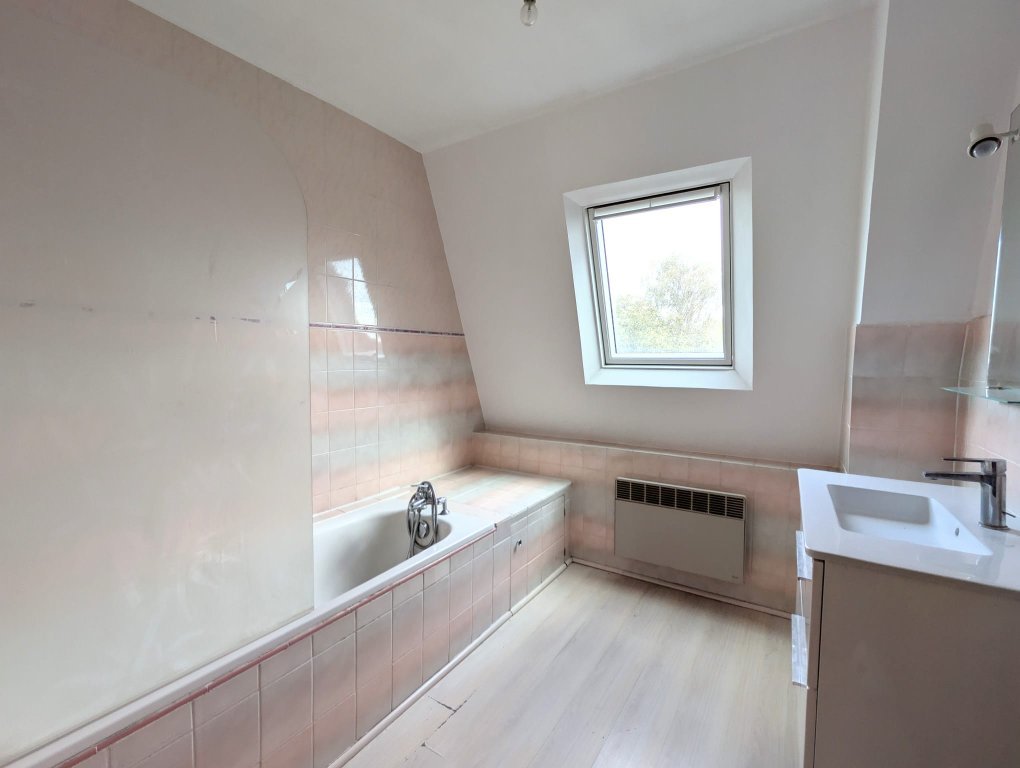 IMMEUBLE A VENDRE - MARCQ EN BAROEUL - 232 m2 - 389 000 €