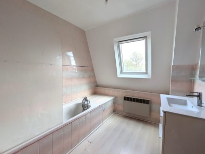 IMMEUBLE A VENDRE - MARCQ EN BAROEUL - 232 m2 - 389 000 €