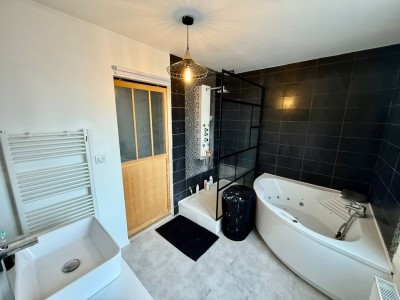 MAISON A VENDRE - CROIX - 133.2 m2 - 330 000 €