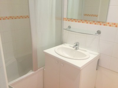 STUDIO A LOUER - LA MADELEINE - 26 m2 - 515 € charges comprises par mois