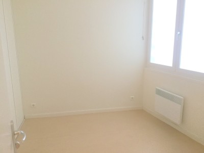 STUDIO A LOUER - LA MADELEINE - 26 m2 - 515 € charges comprises par mois