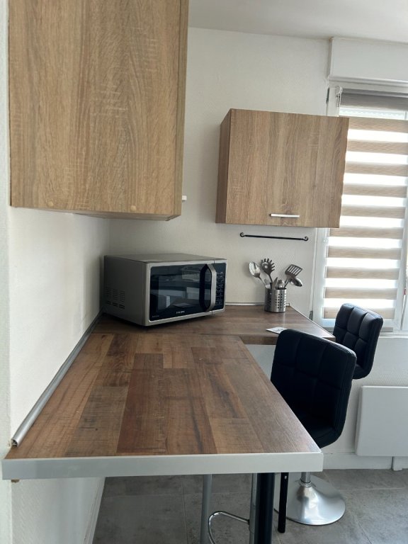 STUDIO A LOUER - WASQUEHAL - 17 m2 - 420 &euro; charges comprises par mois