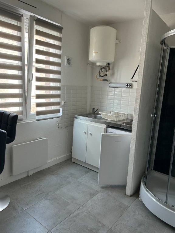 STUDIO A LOUER - WASQUEHAL - 17 m2 - 420 &euro; charges comprises par mois