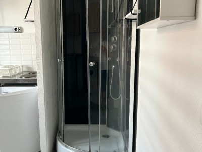 STUDIO A LOUER - WASQUEHAL - 17 m2 - 420 &euro; charges comprises par mois