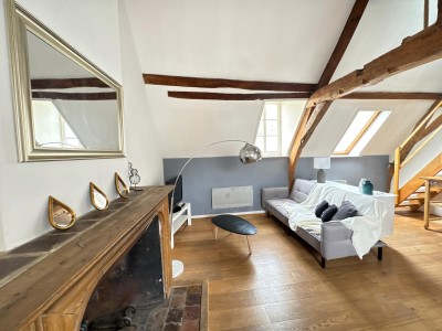 APPARTEMENT T2 A LOUER - LILLE vieux Lille - 30.13 m2 - 945 € charges comprises par mois