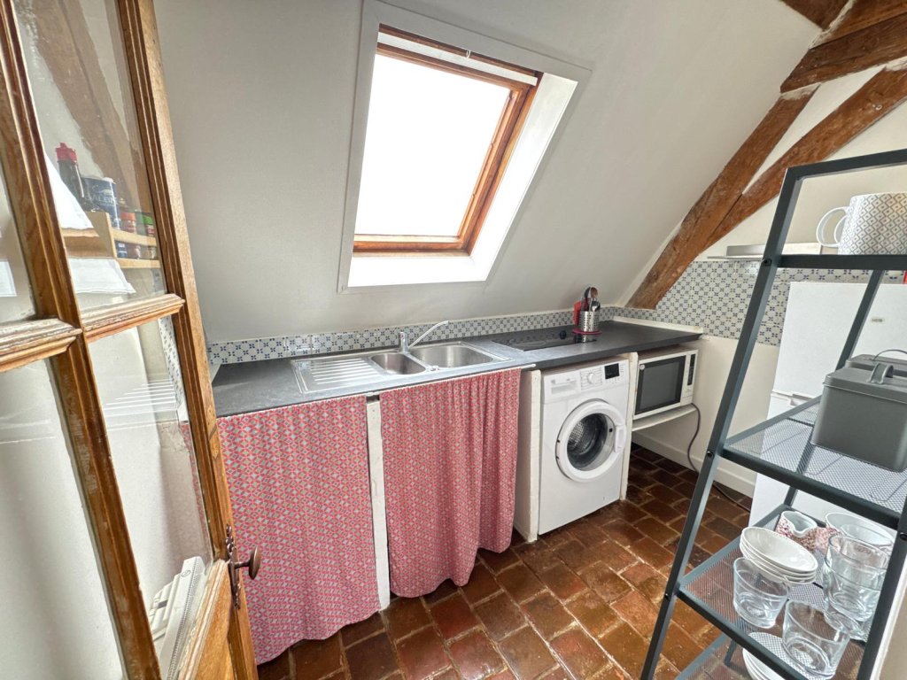 APPARTEMENT T2 A LOUER - LILLE vieux Lille - 30.13 m2 - 930 &euro; charges comprises par mois