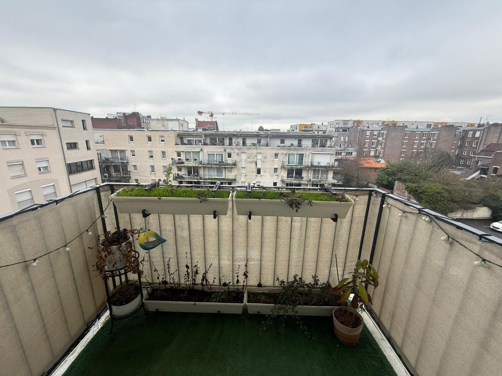 APPARTEMENT T2 A VENDRE - LA MADELEINE - 42.68 m2 - 199�000�&euro;