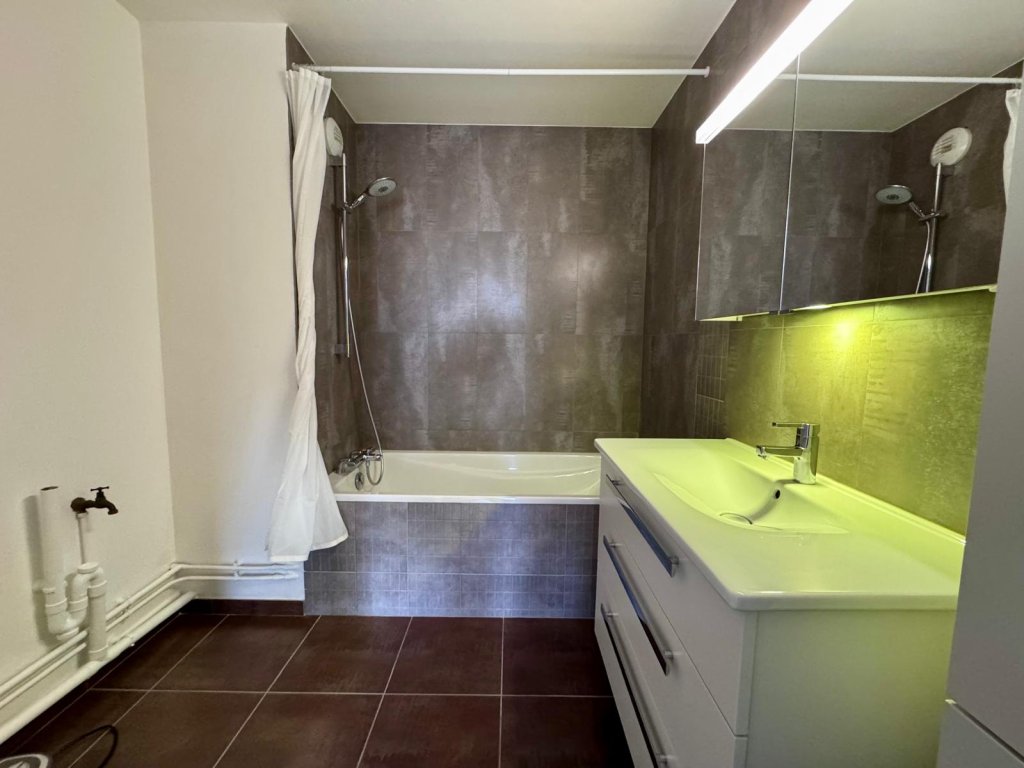 APPARTEMENT T2 A VENDRE - MARCQ EN BAROEUL - 51.68 m2 - 199�900�&euro;