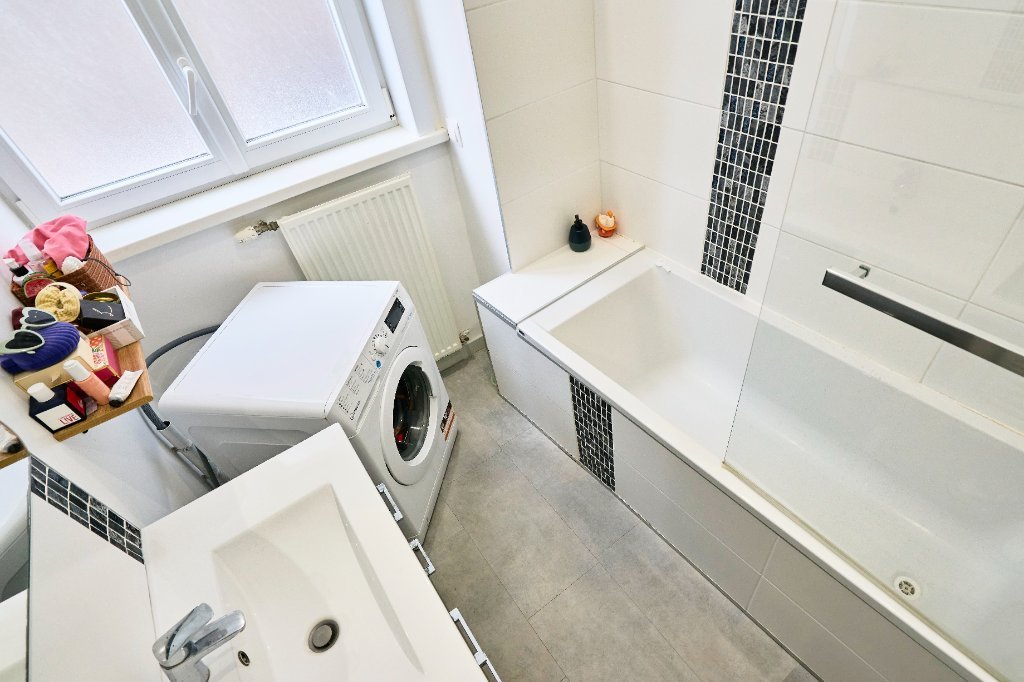 APPARTEMENT T3 A VENDRE - LA MADELEINE - 72 m2 - 315�000�&euro;