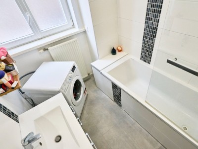 APPARTEMENT T3 A VENDRE - LA MADELEINE - 72 m2 - 315�000�&euro;