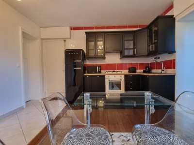 APPARTEMENT T3 A VENDRE - LA MADELEINE - 57.85 m2 - 264�000�&euro;