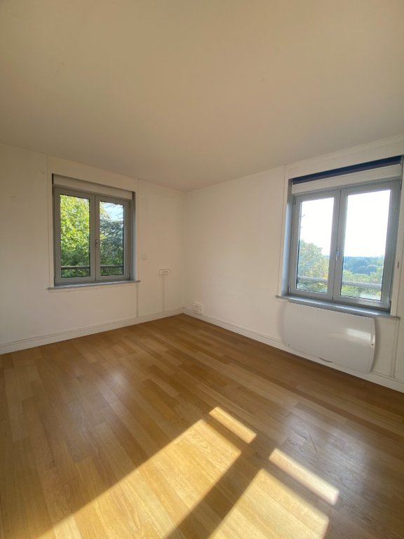 APPARTEMENT T4 A LOUER - MOUVAUX - 115 m2 - 1 891 &euro; charges comprises par mois