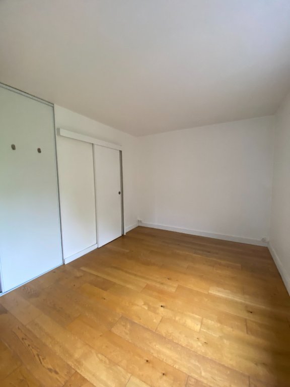 APPARTEMENT T4 A LOUER - MOUVAUX - 115 m2 - 1 891 &euro; charges comprises par mois
